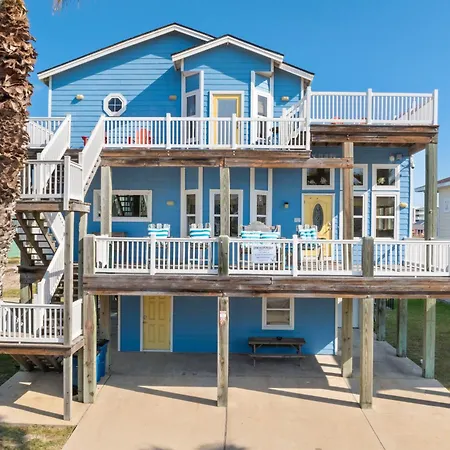 Port Aransas Home Private Pool Less Than 1 Mi To Beach!